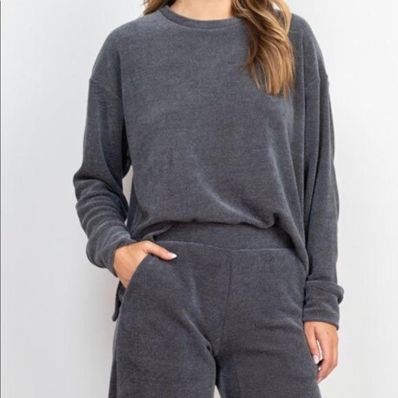 FINAL PRICE Charcoal gray jogger set - Picture 2 of 3